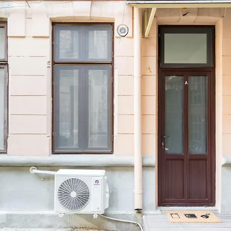 Urban Walls Apartments 5A In Old City Bucharest Exterior photo